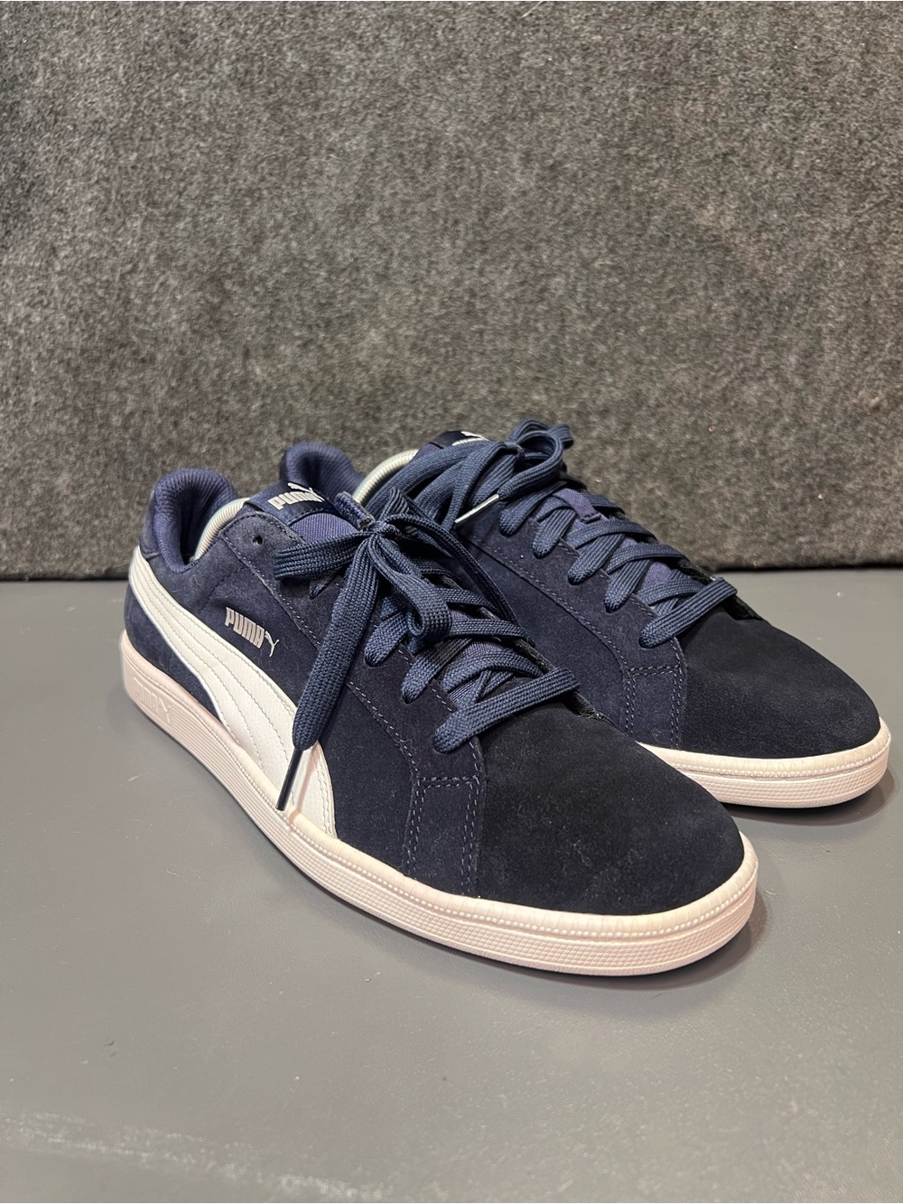 PUMA Smash V2 sneakers - Men’s size 11